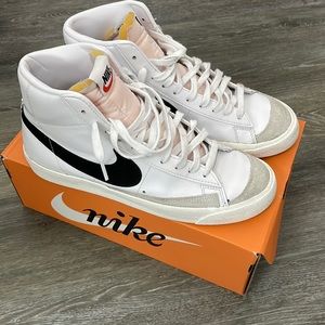 Men’s Nike Blazer Mid ‘77 VNTG High Top Shoe Size 9.5